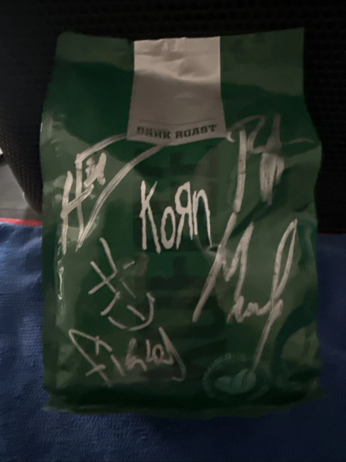 Autographed bag of Korn Koffee signed By All Members of Korn., изображение 3