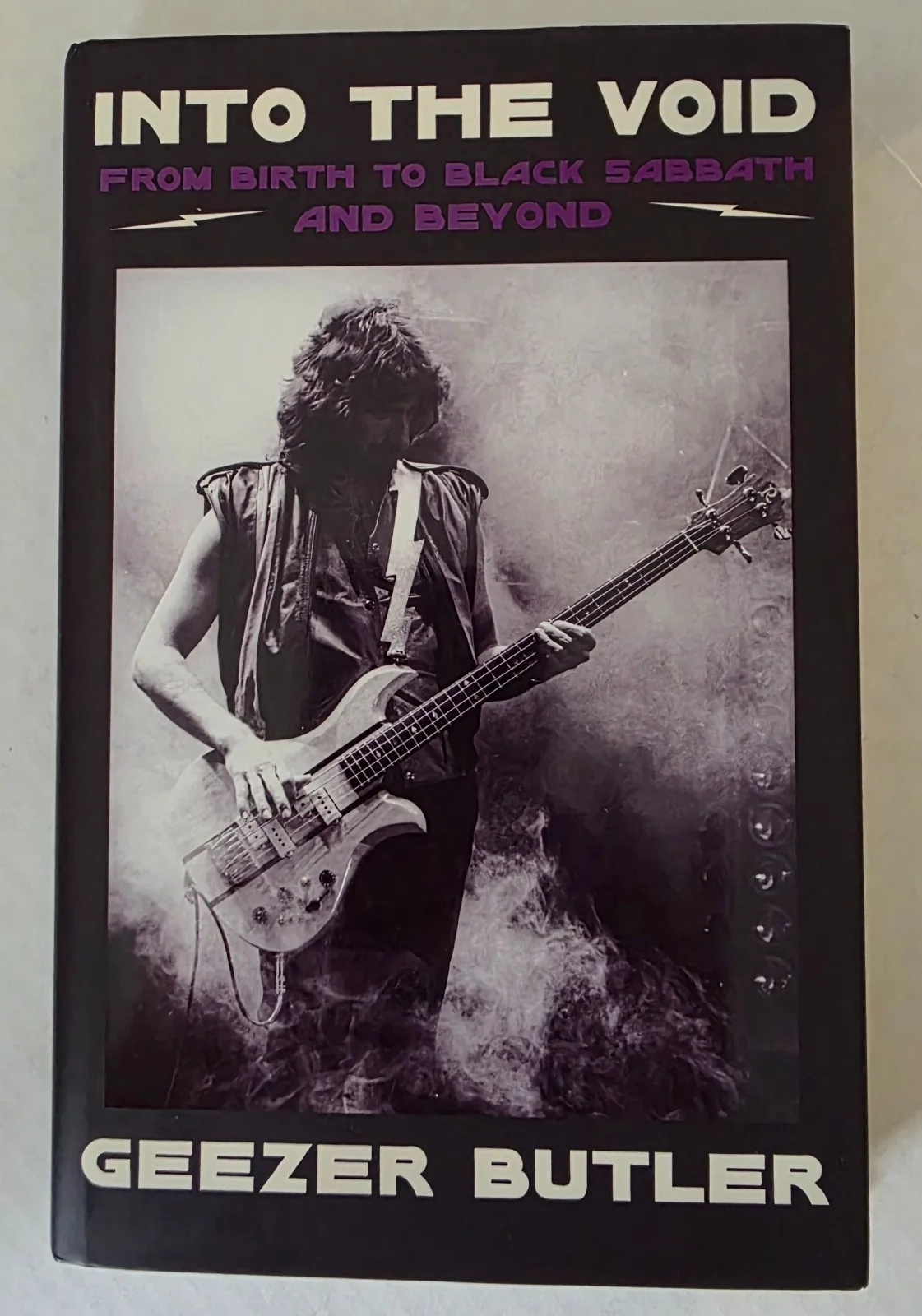 Geezer Butler INTO THE VOID from Birth to Black Sabbath signed autographed book, изображение 3