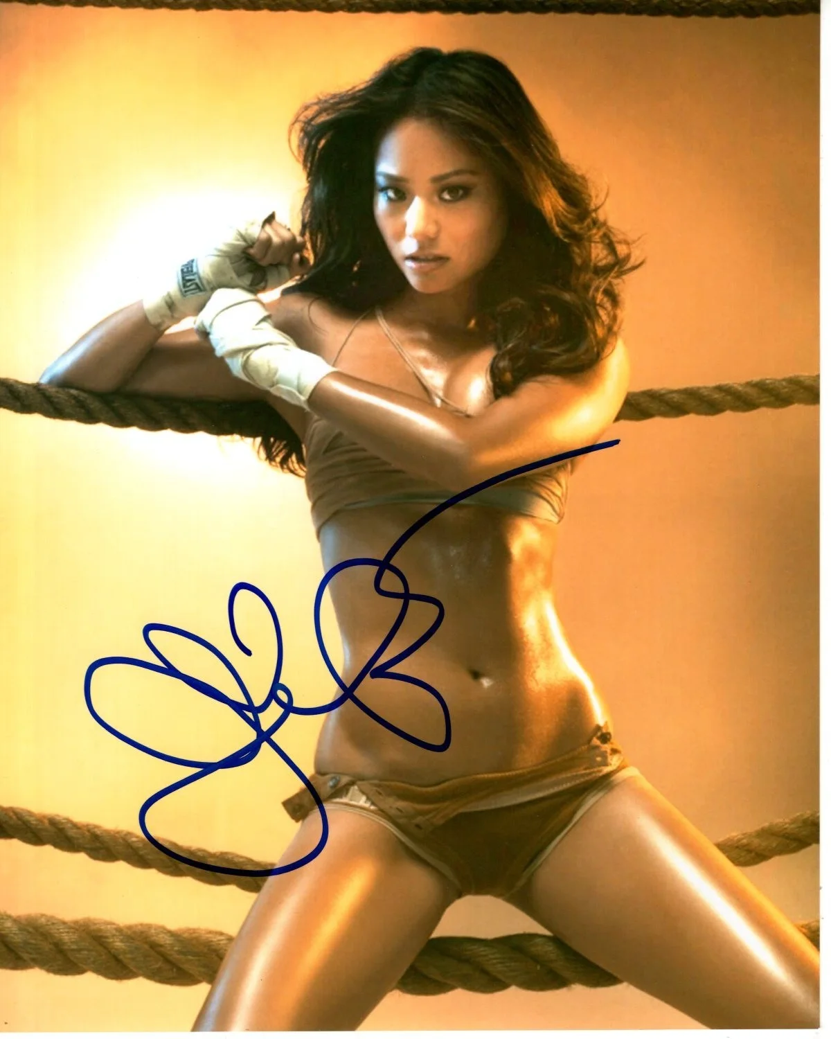 Jamie Chung — JAMIE CHUNG signed autographed 8x10 SEXY EVERLAST BOXING photo