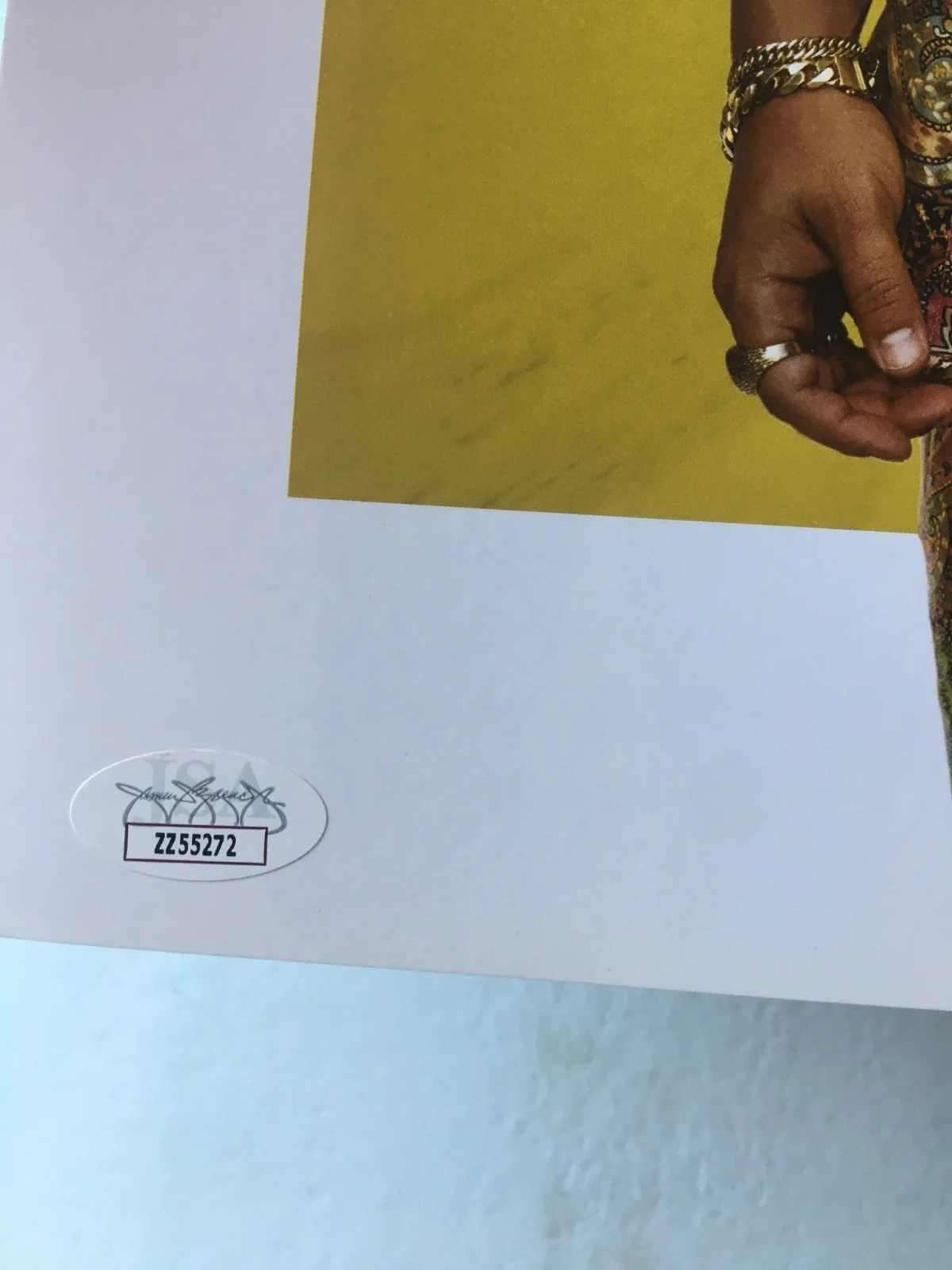 Bruno Mars Signed 24K Magic Tour Book Program JSA COA LOA RARE !! No CD Vinyl, image 2