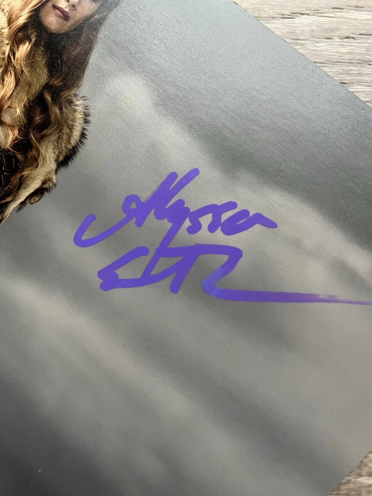 Alyssa Sutherland — Alyssa Sutherland Signed Vikings 8x10 Photo Aslaug JSA COA, image 5
