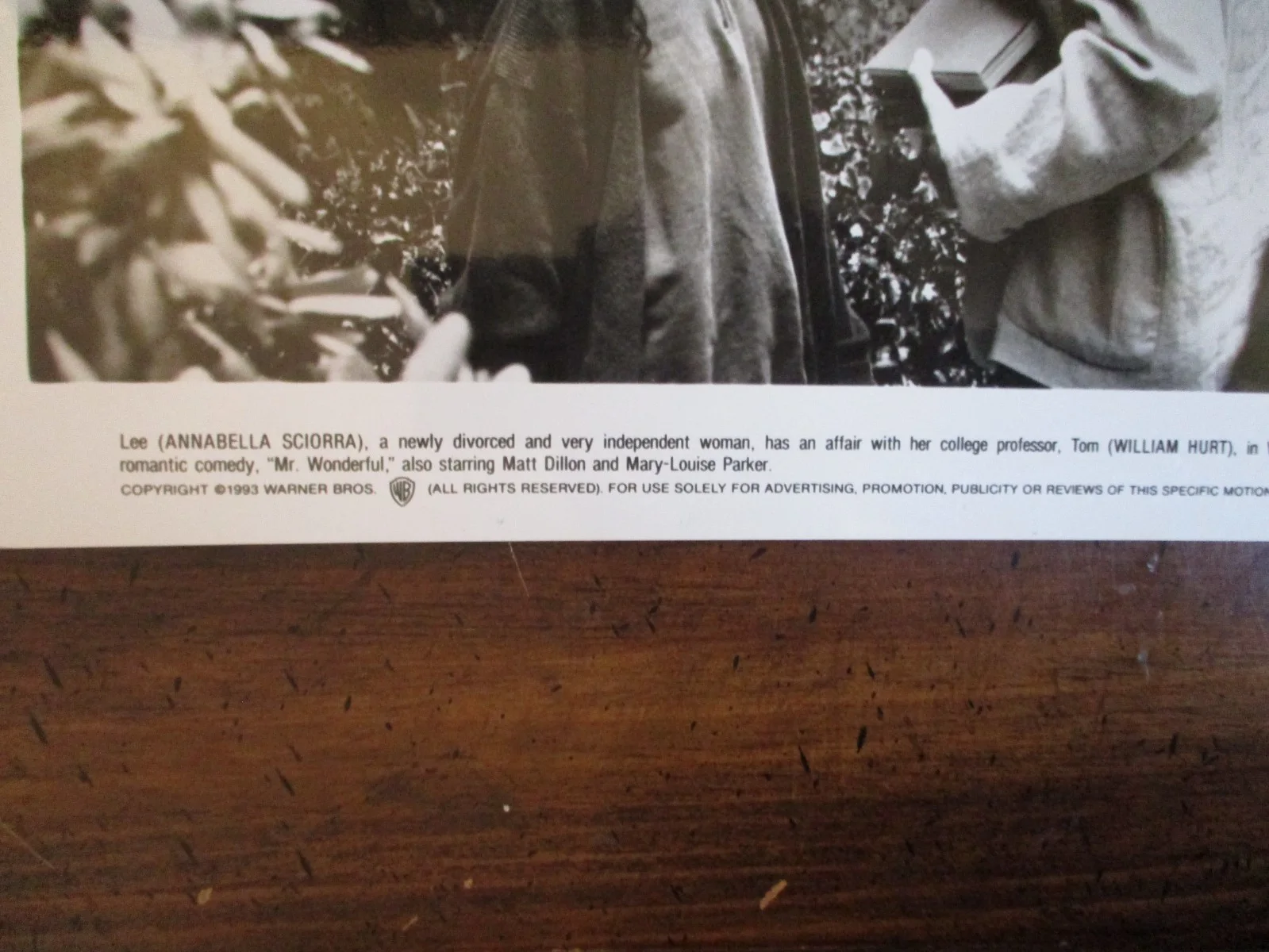 Annabella Sciorra/William Hurt (MR. WONDERFUL)1993 10 x 8 Black & White Photo, image 3
