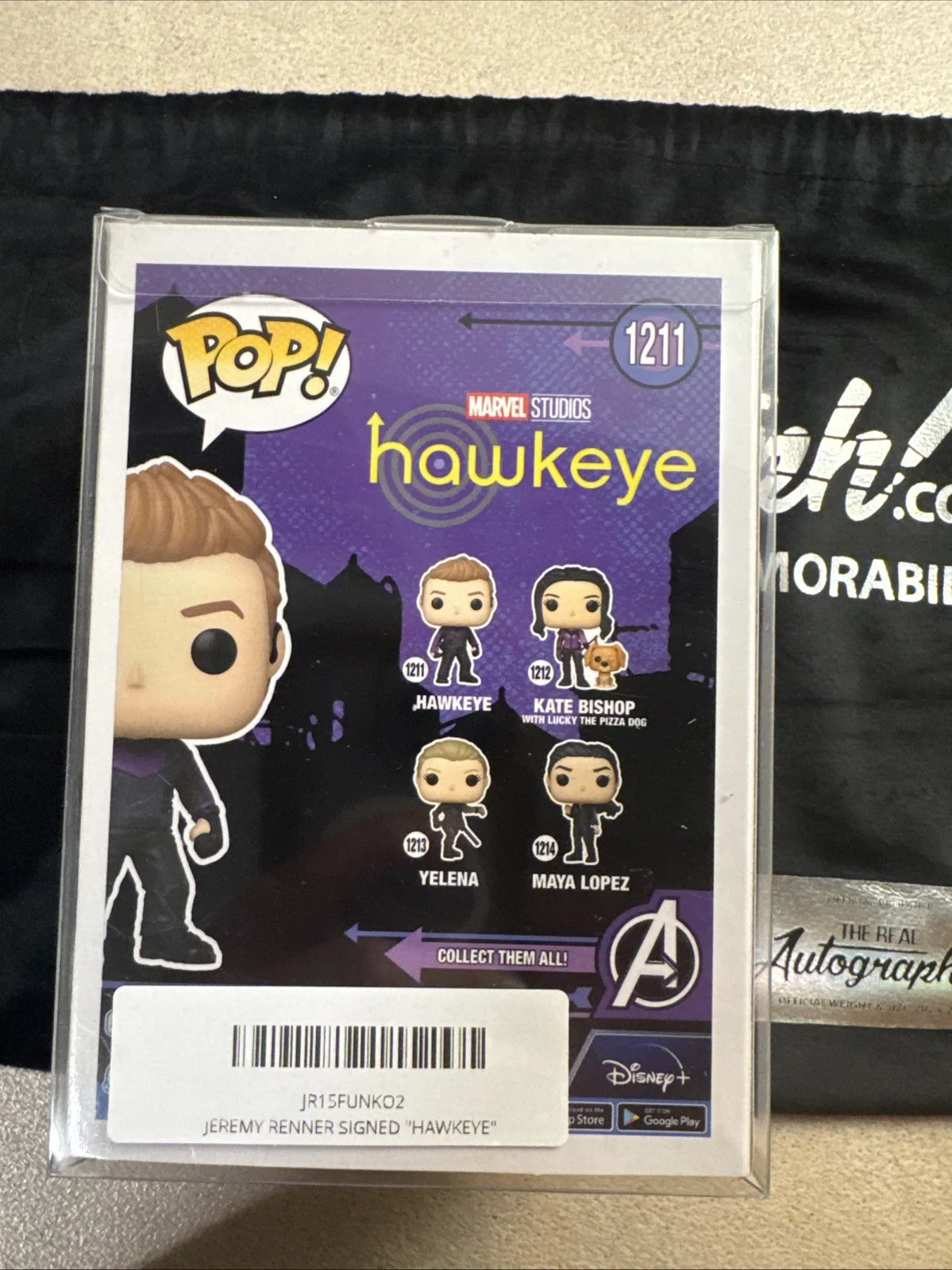 Jeremy Renner Autographed Hawkeye Funko Pop 1211. Beckett Witnessed COA, изображение 2
