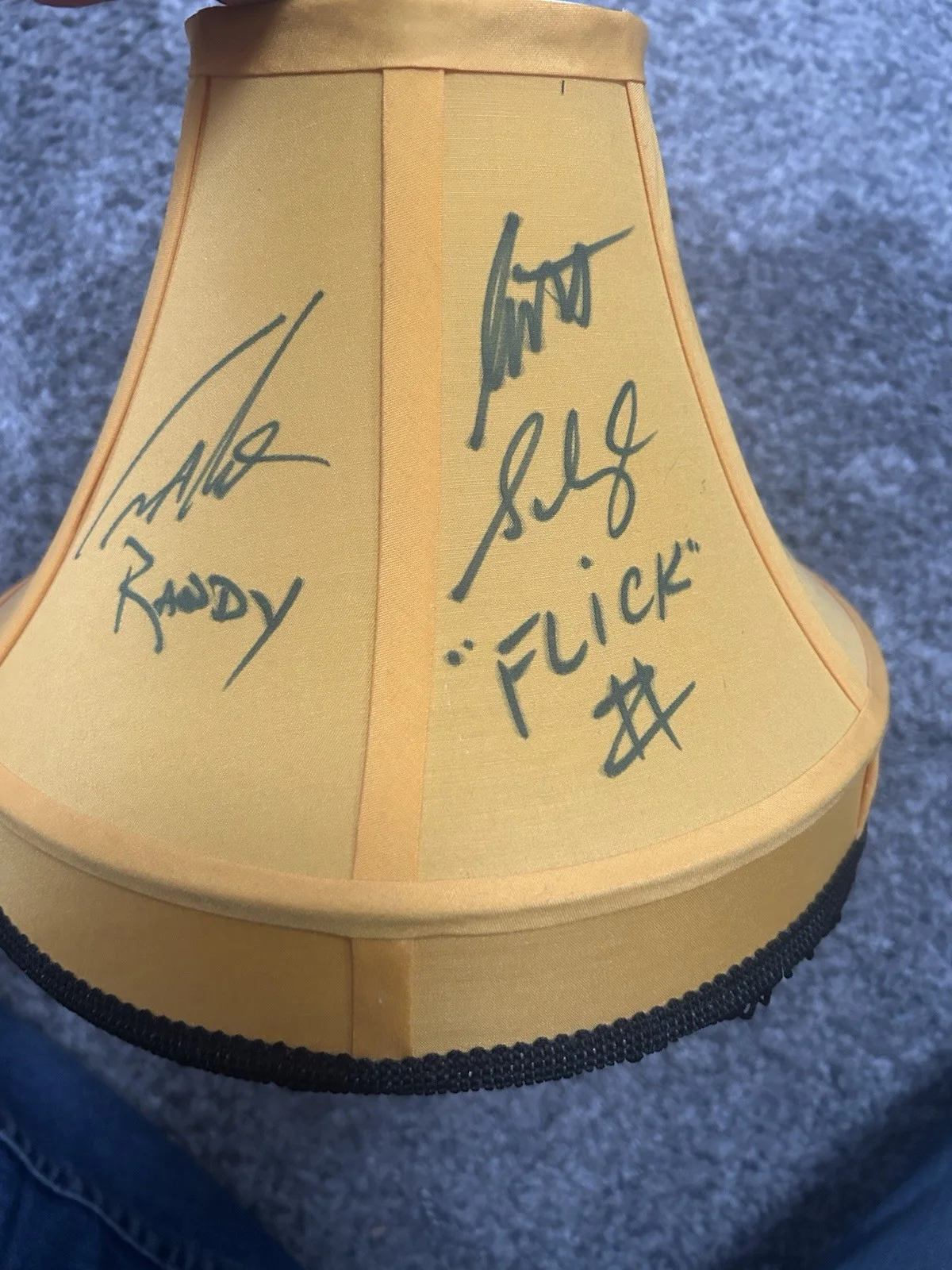 Peter Billingsley — A CHRISTMAS STORY 20'' LEG LAMP SIGNED BY FULL CAST PETER BILLINGSLEY COA, изображение 3
