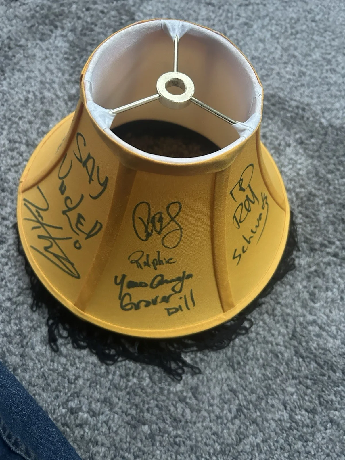 Peter Billingsley — A CHRISTMAS STORY 20'' LEG LAMP SIGNED BY FULL CAST PETER BILLINGSLEY COA, изображение 4