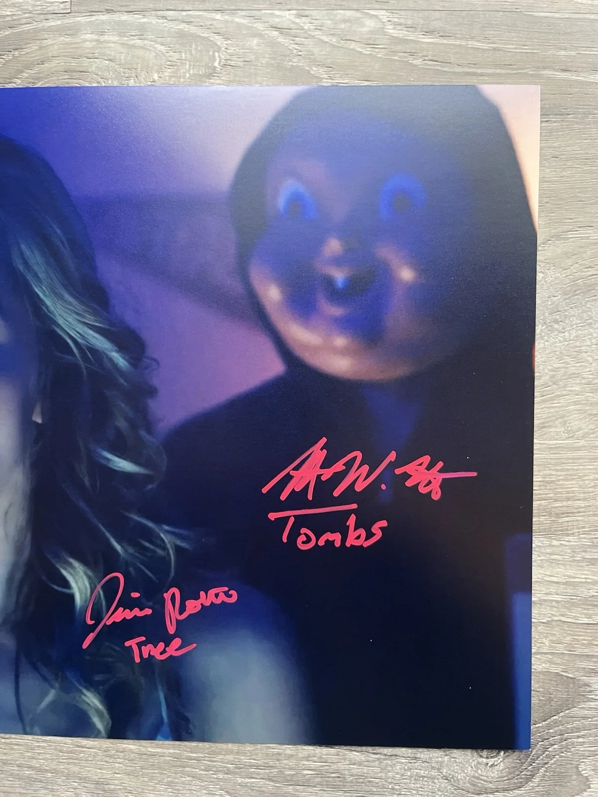 Jessica Rothe, Rob Mello — Jessica Rothe & Rob Mello Dual Signed Happy Death Day 11x14 Photo Beckett COA, изображение 4