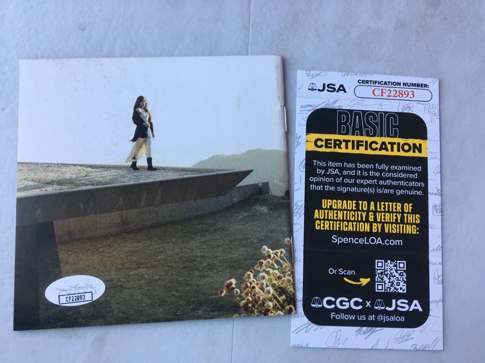 Demi Lovato Unbroken Signed CD Booklet JSA COA RARE AUTOGRAPH No Vinyl, image 2