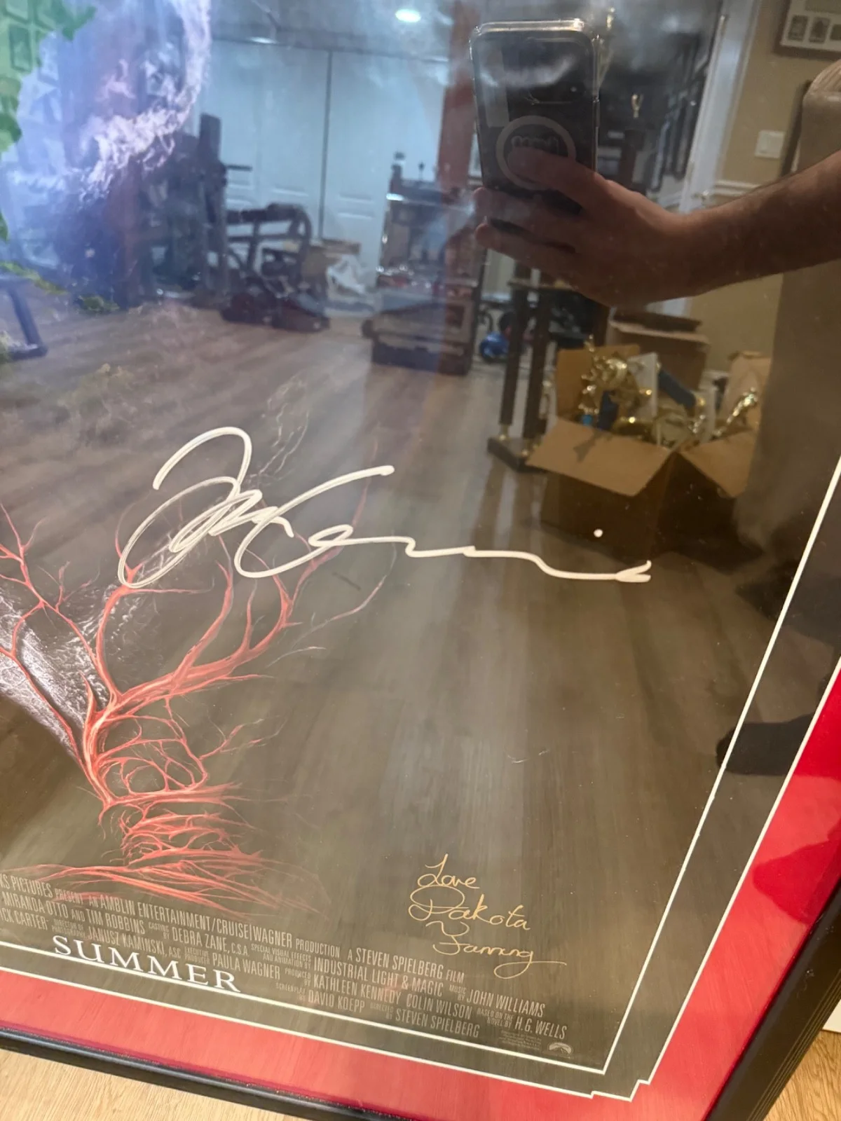 Steven Spielberg, Dakota Fanning, Maranda Otto, Tim Robbins — War of the Worlds Signed Movie Poster with COA / 10 Signatures, изображение 2