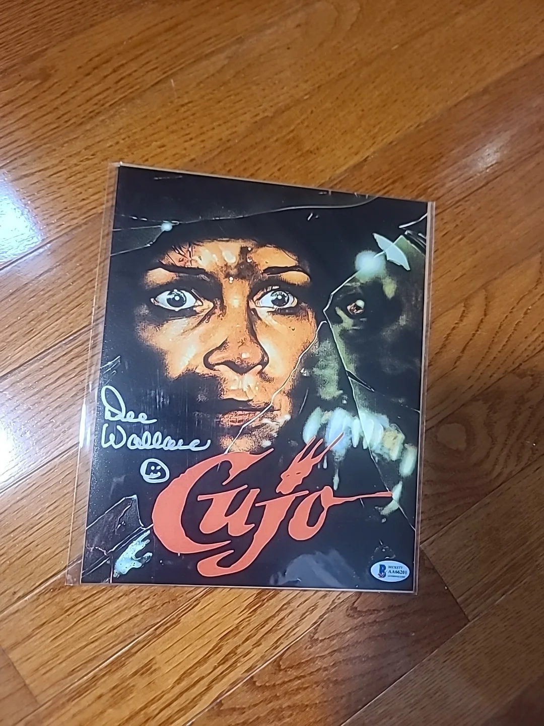 Dee Wallace [Cujo/E.T.] 8 x 10 Signed Photo With BAM! And Beckett C.O.A., изображение 4