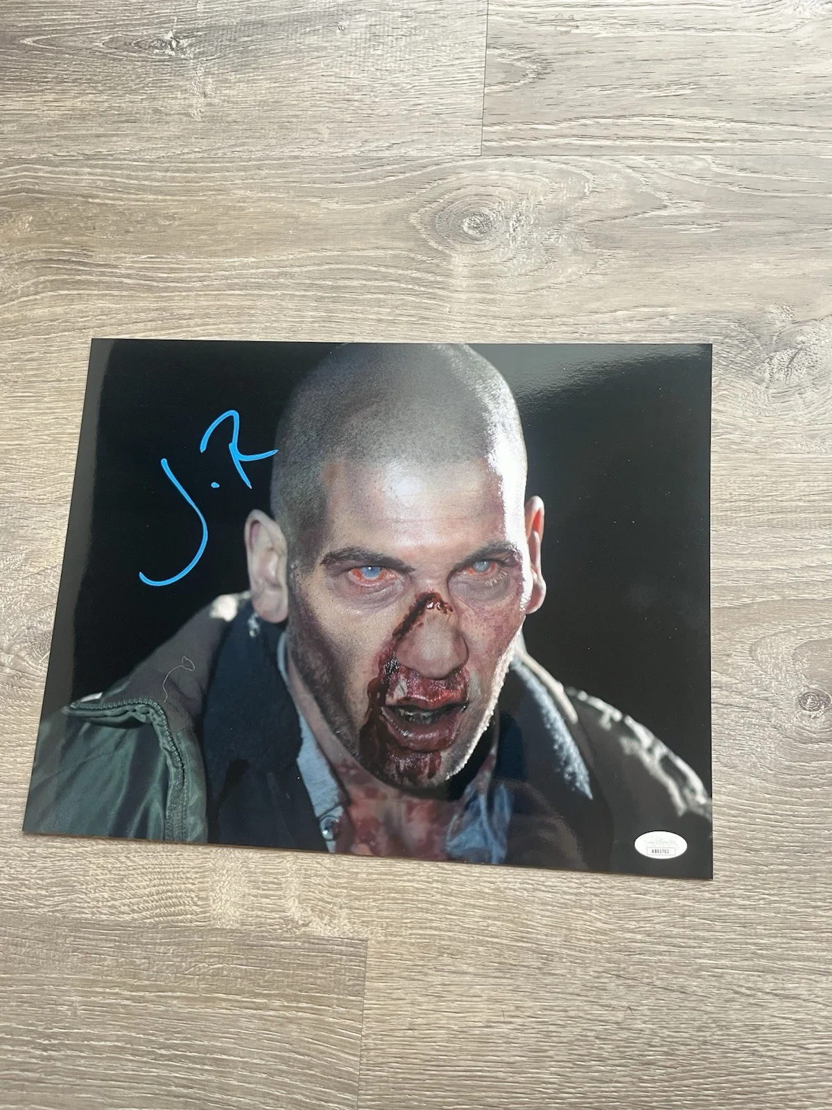 Jon Bernthal — Jon Bernthal Signed Walking Dead Metallic 11x14 Photo JSA COA Shane Punisher, изображение 2