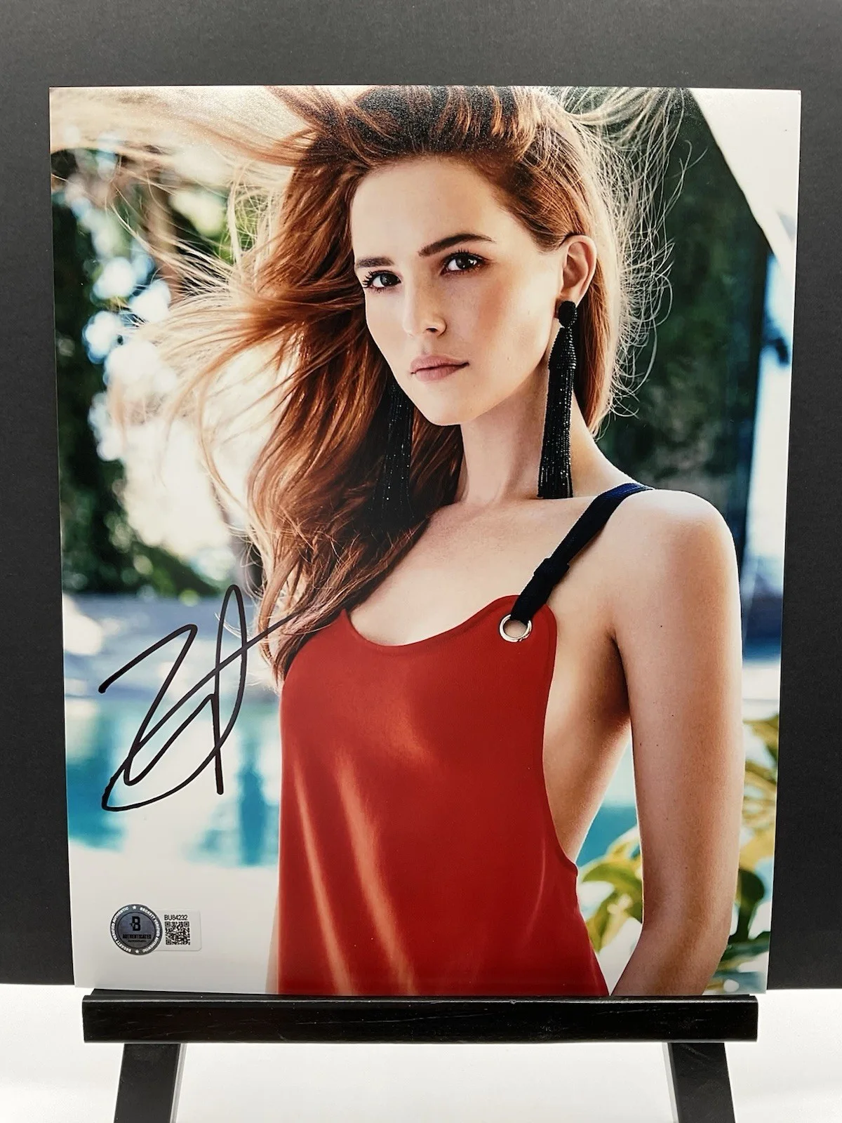 Zoey Deutch — Zoey Deutch Signed Photo Sexy Signed 8x10 BAS Not Okay Set It Up Politician auto