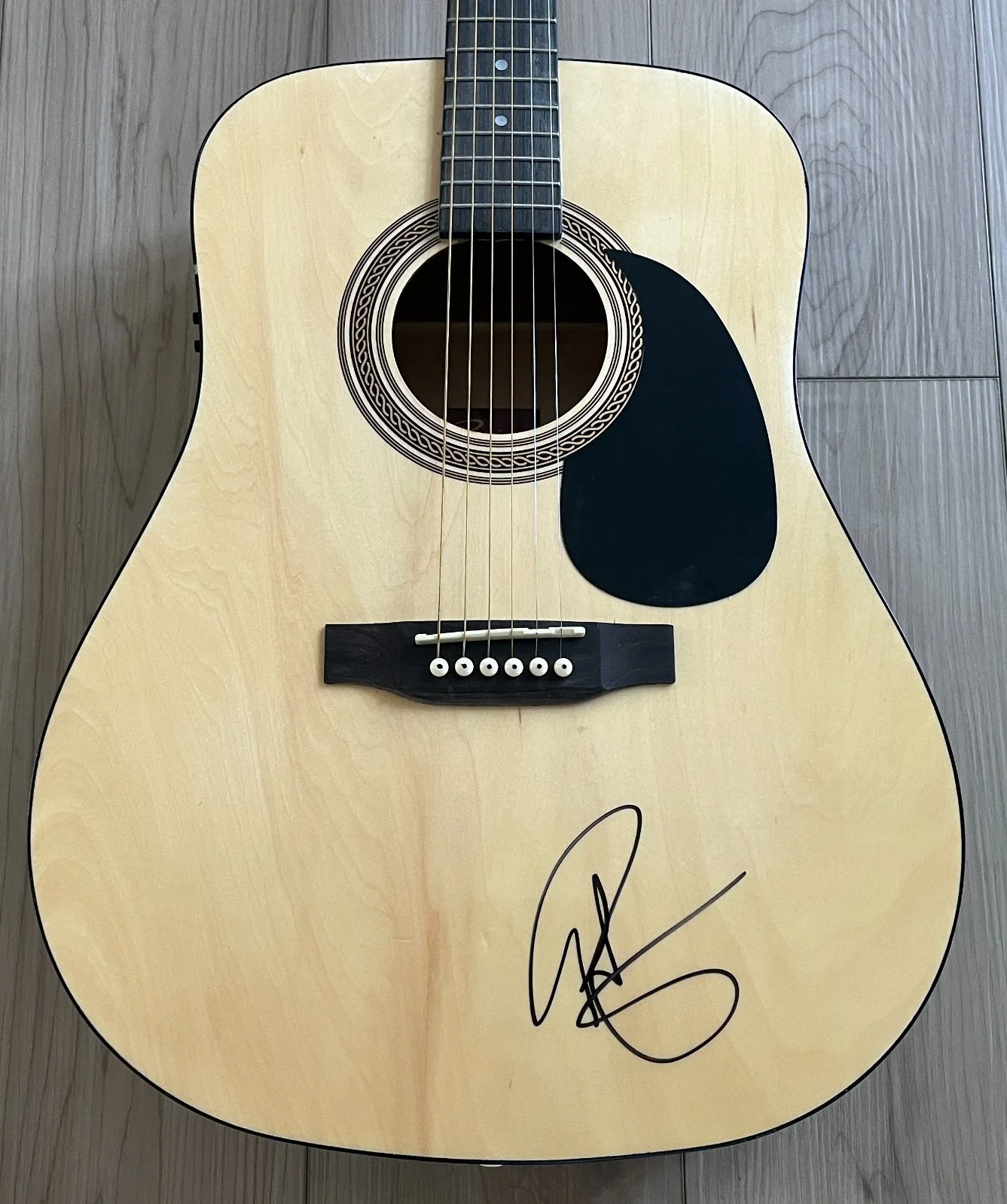 RILEY GREEN SIGNED AUTOGRAPH 41" ACOUSTIC GUITAR w/EXACT PROOF & BECKETT BAS COA, image 5