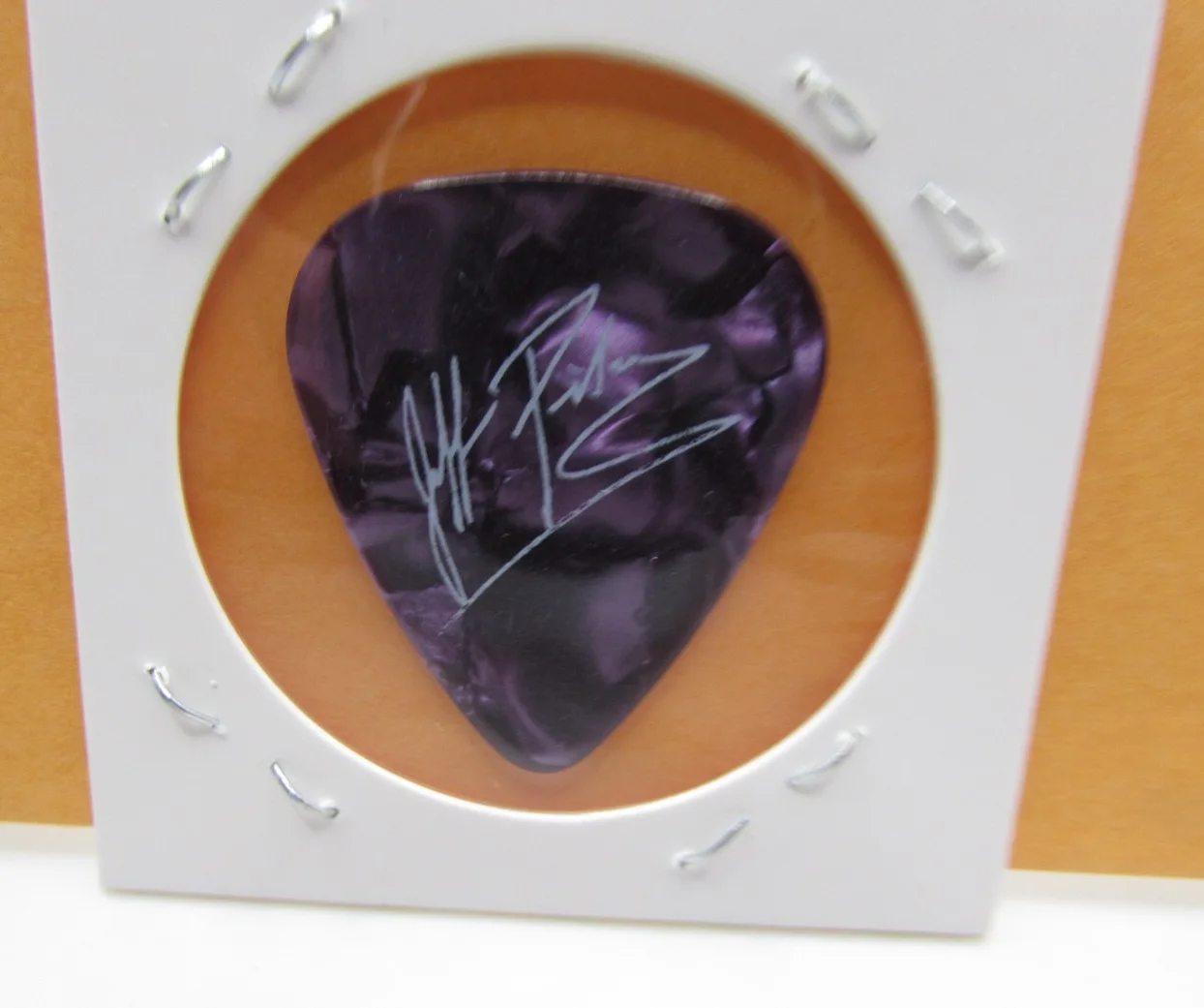 Foreigner - Jeff Pilson Signature Tour Guitar Pick - Purple, изображение 2