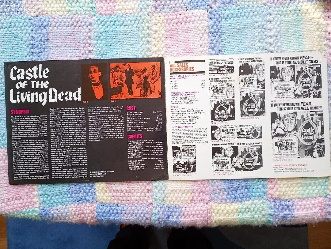 BLOOD BEAST TERROR / CASTLE OF LIVING DEAD pressbook, изображение 2