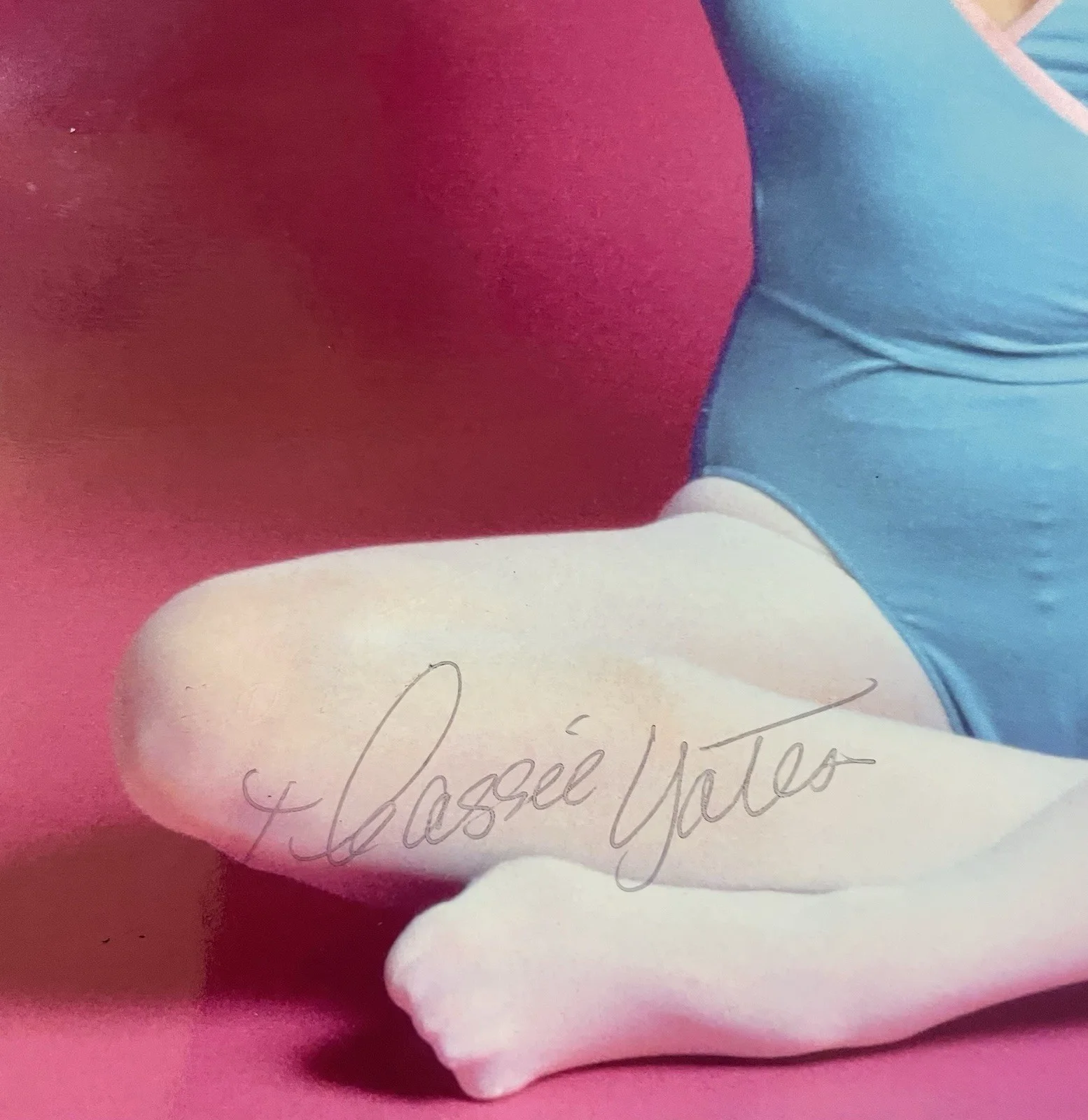 Cassie Yates Signed 8x10 Photo Actress Sexy Hot Rare 3, изображение 3