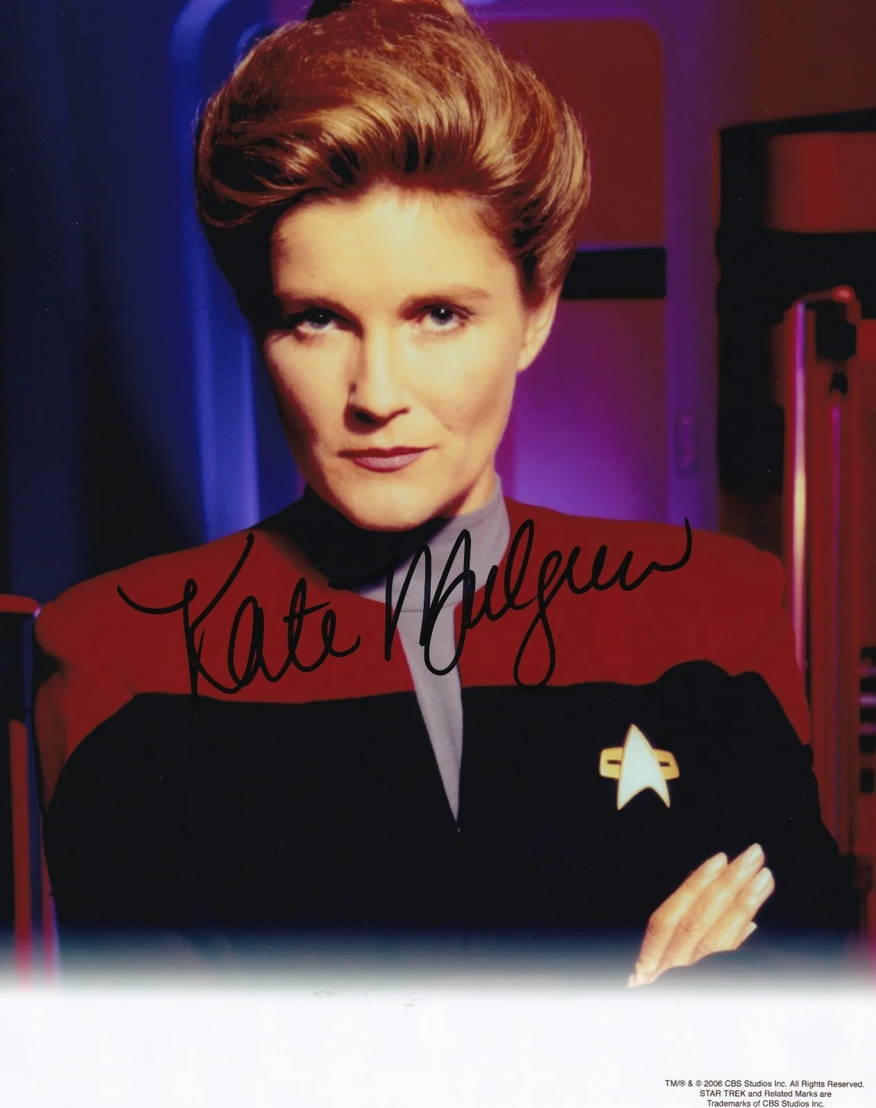 Kate Mulgrew — Kate Mulgrew Star Trek signed 8 x 10 Photo w/COA