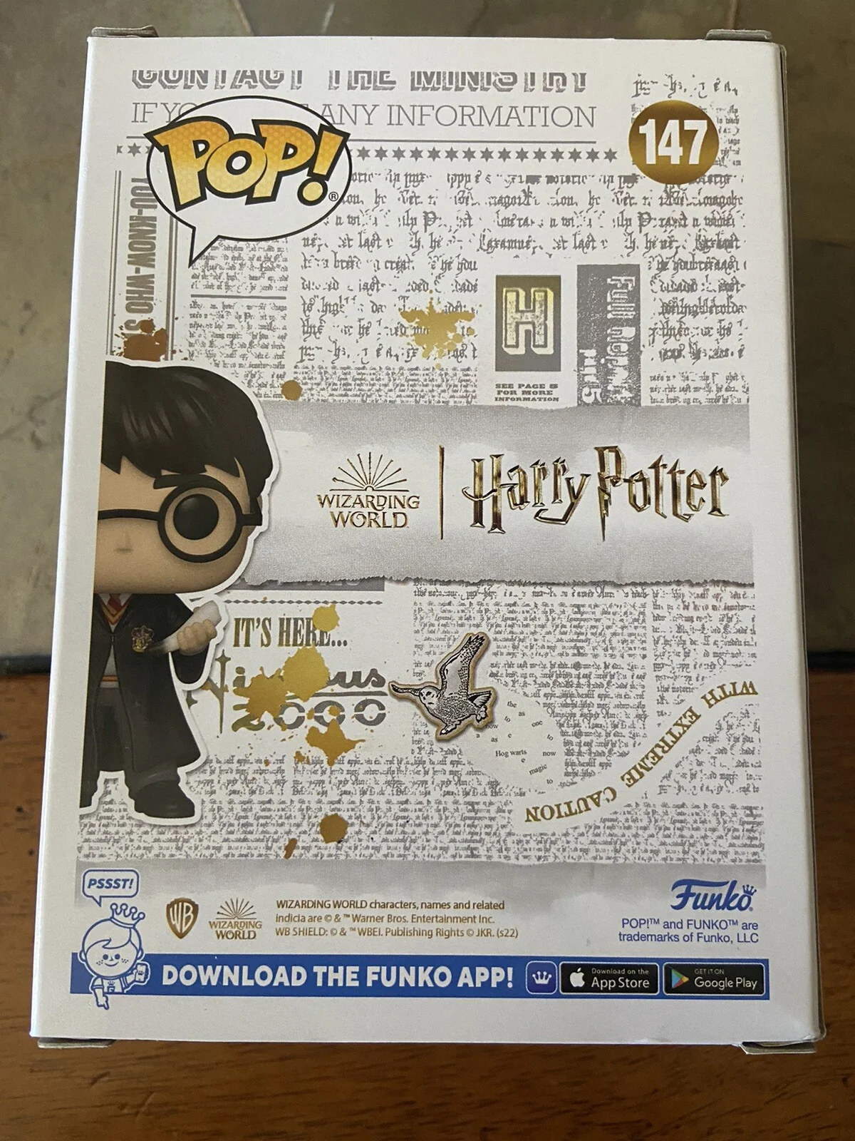 Daniel Radcliffe — Daniel Radcliffe SIGNED Harry Potter Fall 2022 Exclusive Funko Pop 147- JSA COA, image 4