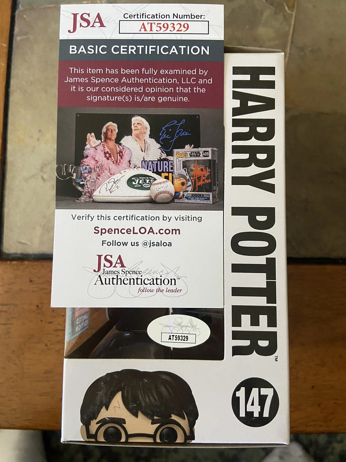 Daniel Radcliffe — Daniel Radcliffe SIGNED Harry Potter Fall 2022 Exclusive Funko Pop 147- JSA COA, image 5
