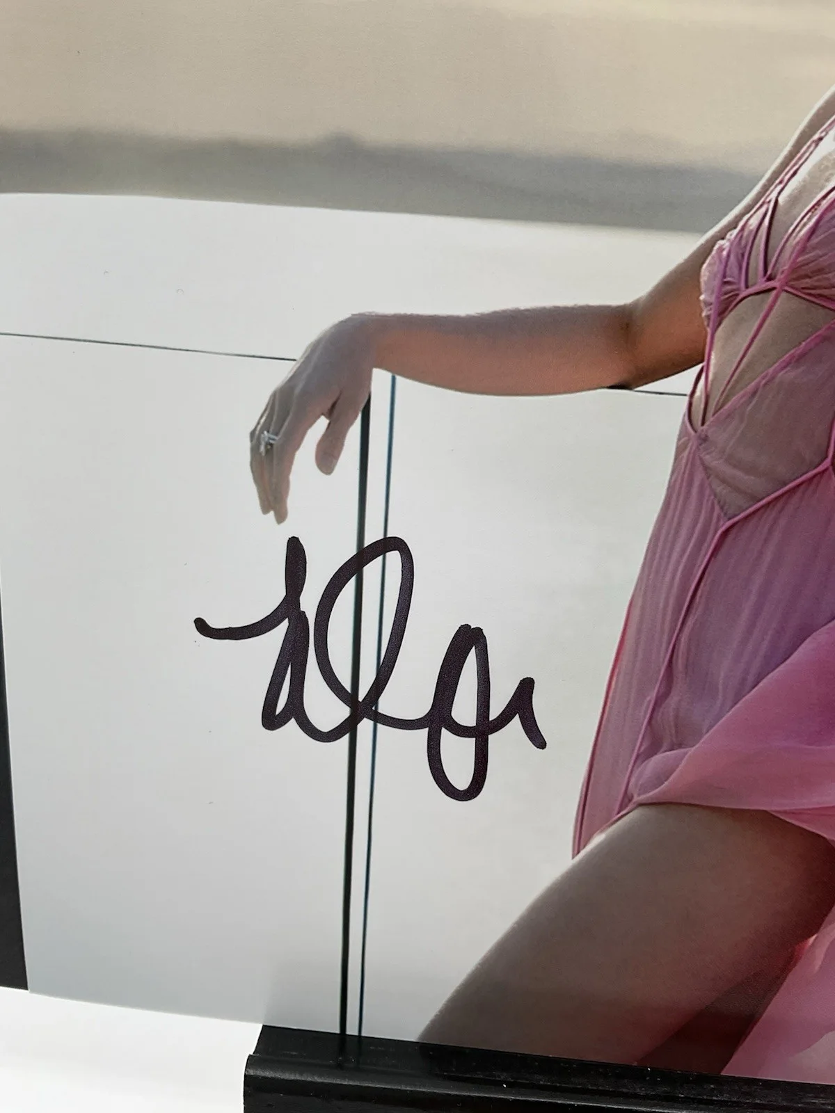 Lydia Peckham — Lydia Peckham signed photo Sexy signed photo Lydia Peckham 8x10 BAS Sexy auto, изображение 2
