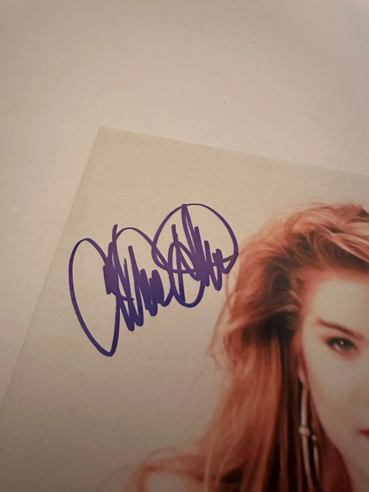 Christina Applegate — Christina Applegate SIGNED 1988 Married W/ Children Photo Beckett COA, image 2