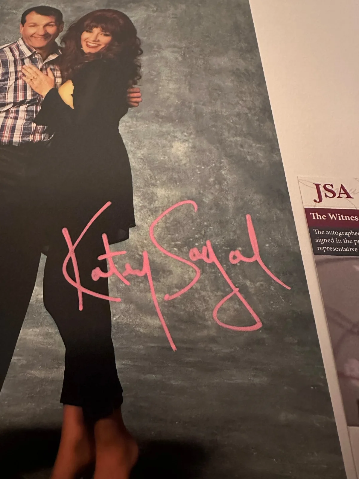 Katey Sagal — KATEY SAGAL Signed Autographed 8x10 MARRIED WITH CHILDREN PEGGY BUNDY Photo JSA, изображение 2