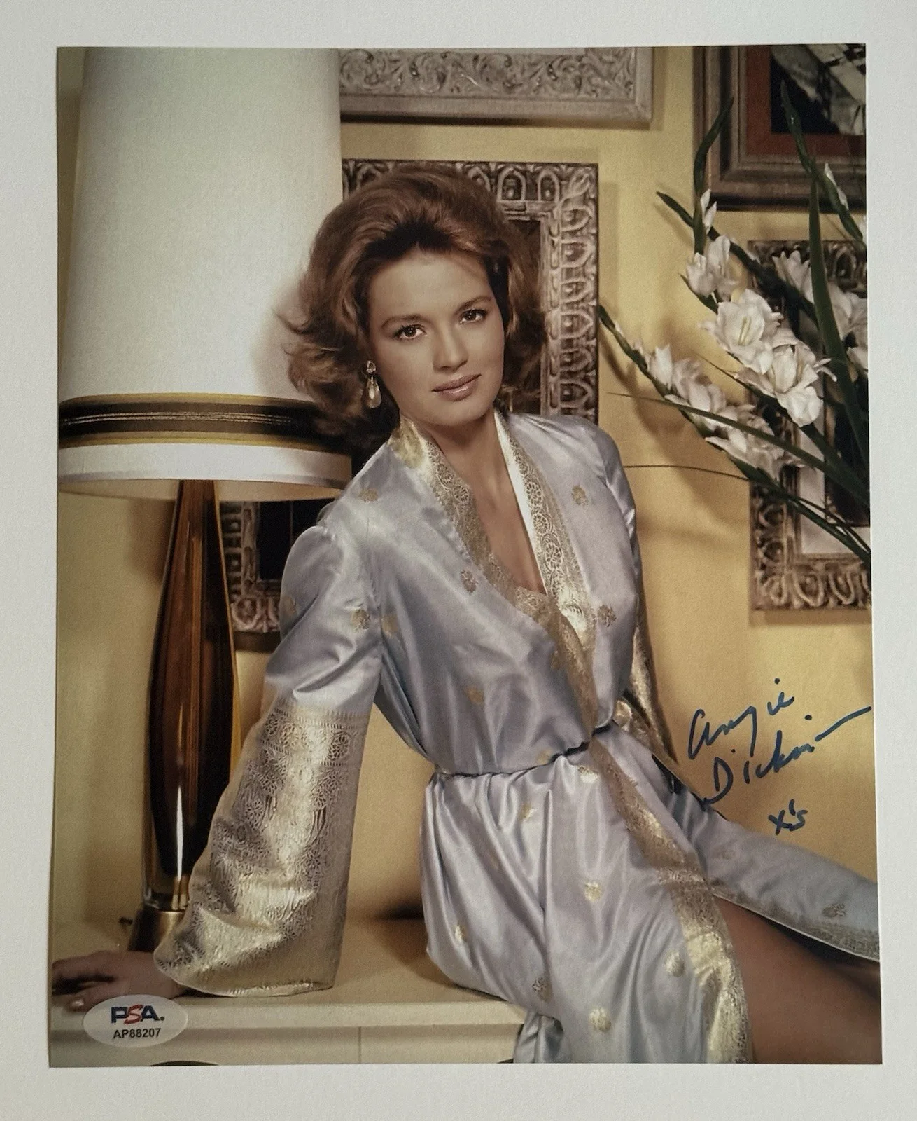Angie Dickinson — Angie Dickinson Signed Color 8x10 Photo PSA COA Police Woman not JSA BAS Beckett