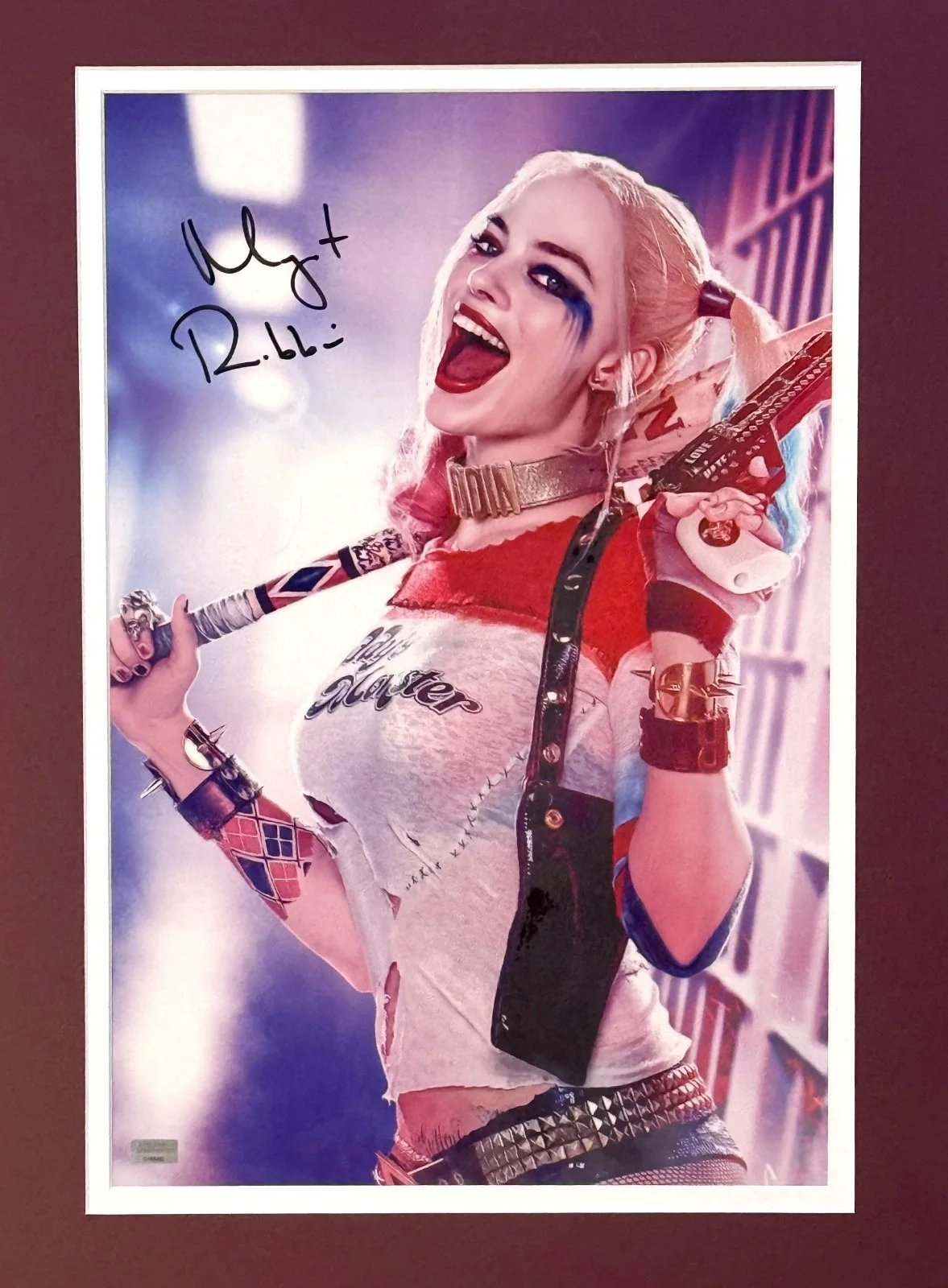 Margot Robbie — Margot Robbie full name Autograph signed Suicide Squad Harley Quinn 12x18 Framed, image 4