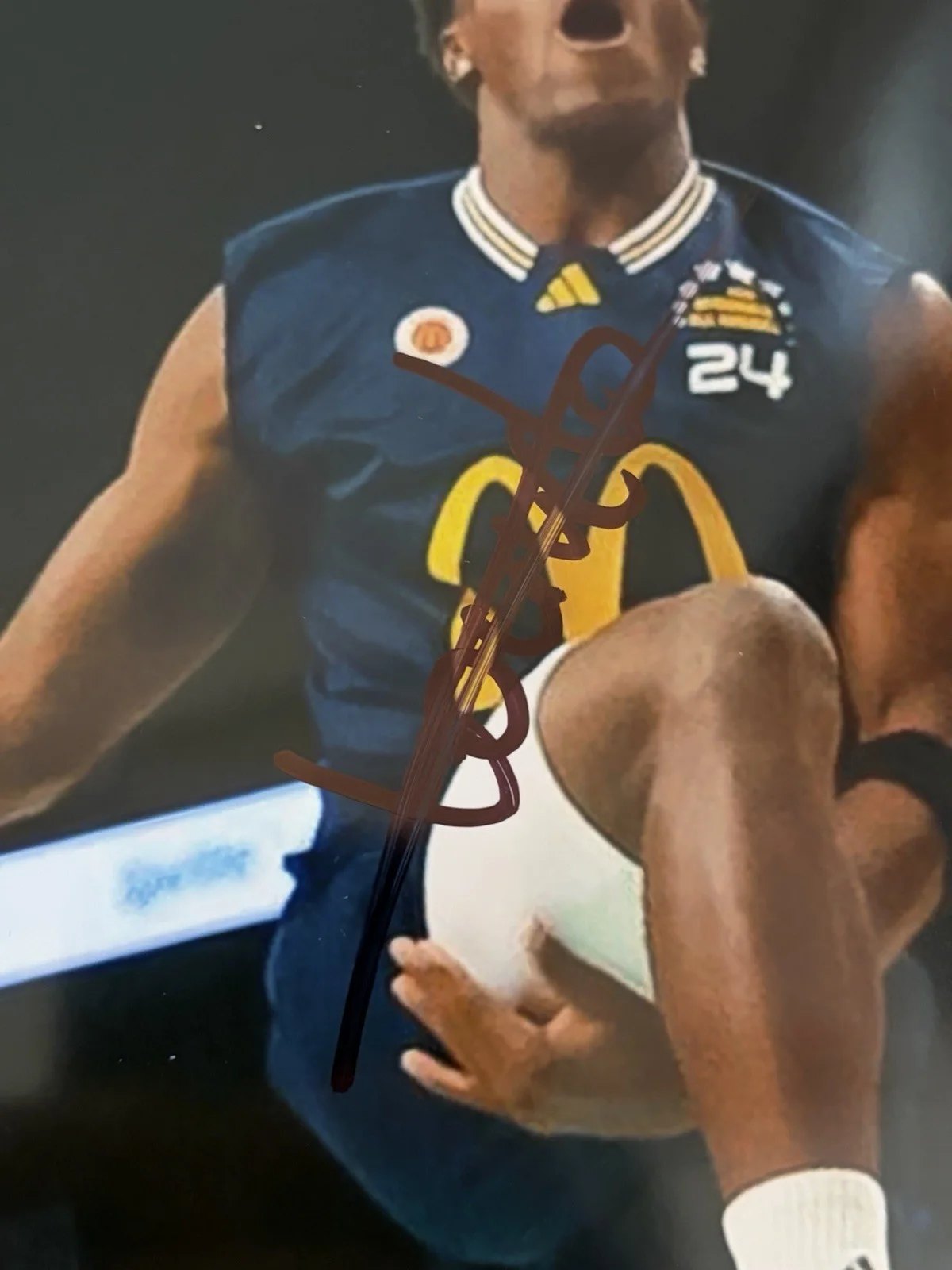 Tounde Yessoufou Signed 8 By 10, image 2