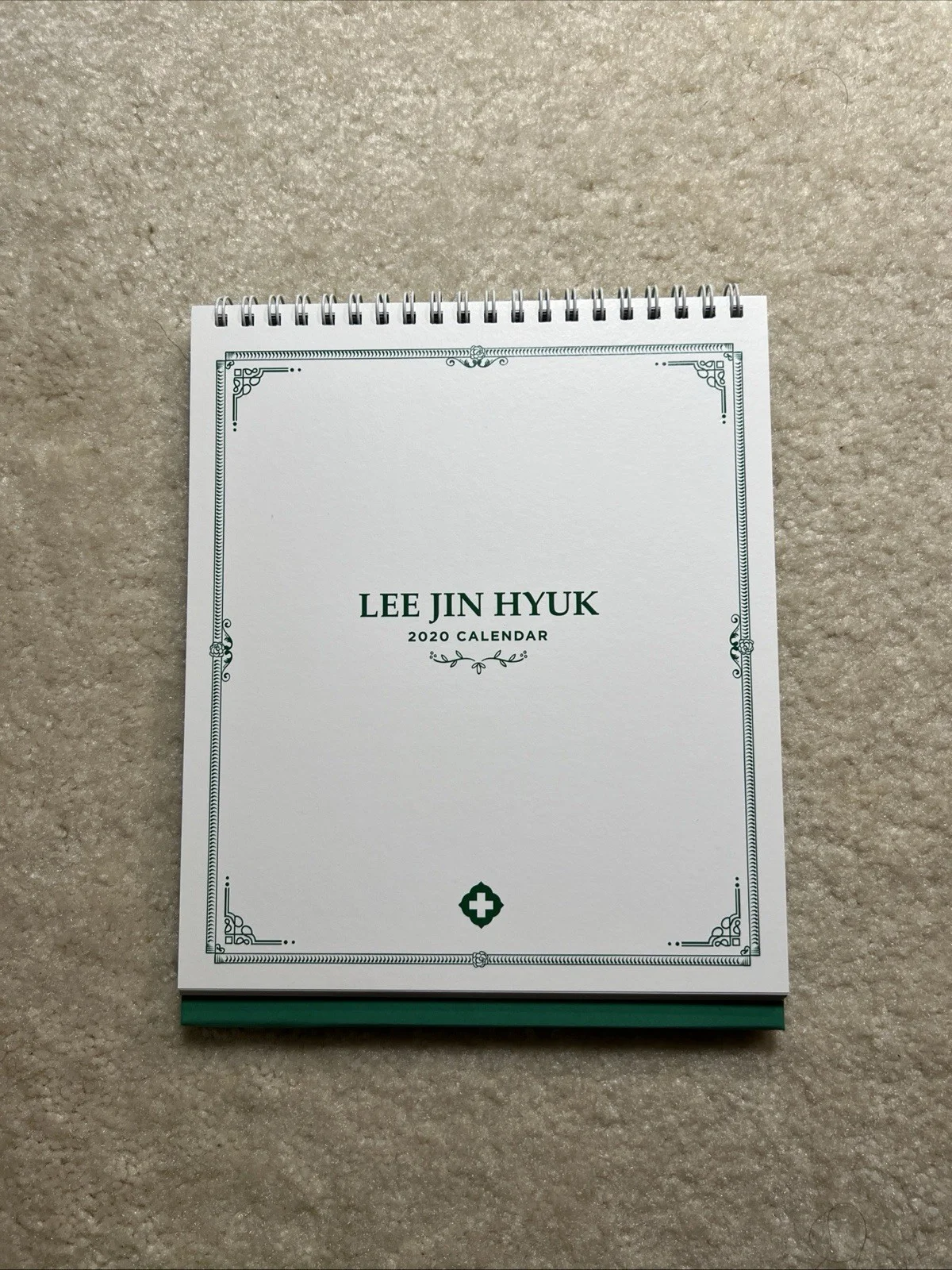 LEE JIN HYUK JINHYUK 2020 CALENDAR + Official T.Y.F.L Light Fan + Card Pouch, изображение 3