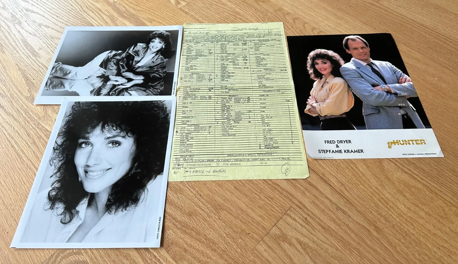 Fred Dryer & Stepfanie Kramer — 1985 Fred Dryer, Stepfanie Kramer SIGNED picture & rare HUNTER actor schedule
