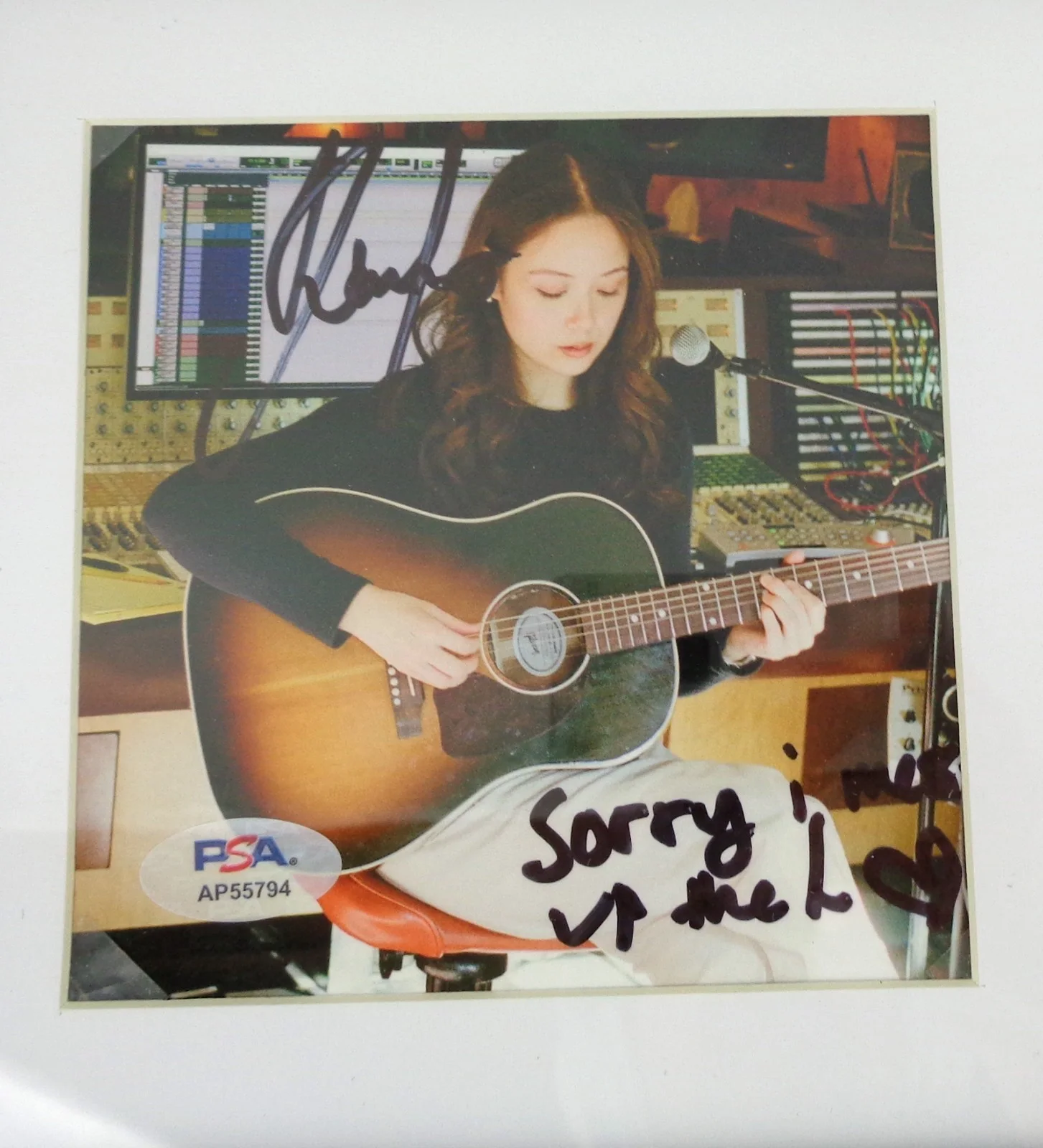 Laufey Signed Autograph A Matter of Time CD W/ Inscription Framed PSA/DNA COA, изображение 2