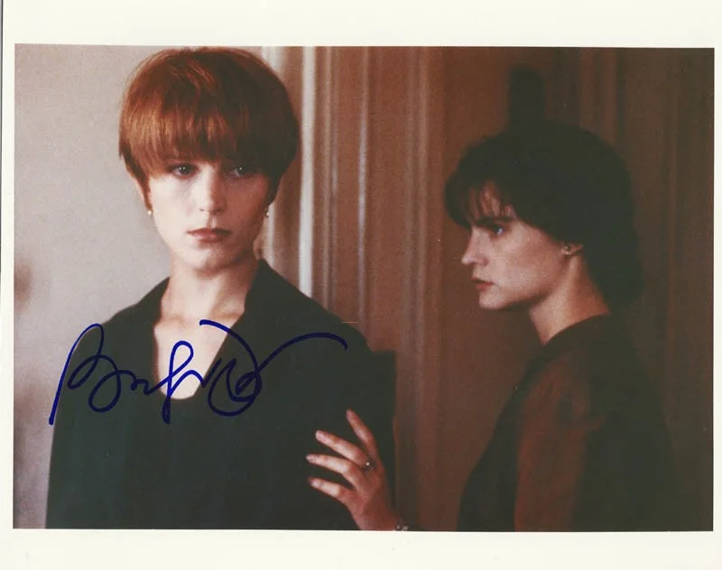 Bridget Fonda — BRIDGET FONDA - AUTOGRAPHED SIGNED PHOTOGRAPH