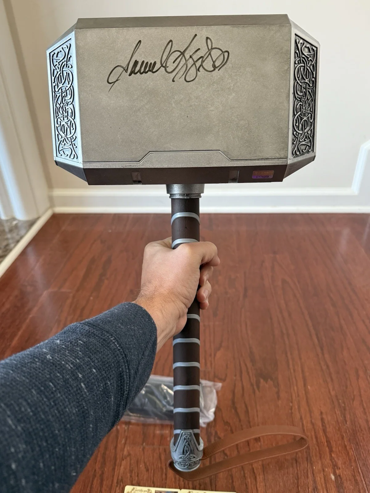 Samuel L. Jackson, Karen Gillan, Paul Rudd, Paul Bettany — Avengers Signed Marvel Legends Thor Mjolnir Samuel Jackson, Bettany,Rudd, Gillan, image 2