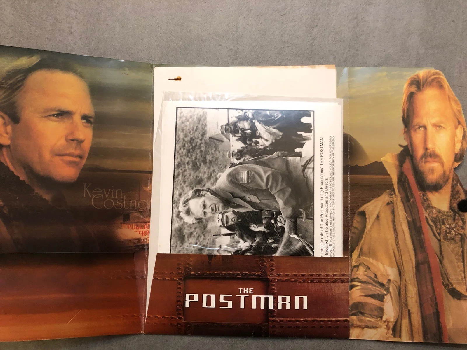 Cinema Press Pack- The Postman- Kevin Costner, Olivia Williams, James Russo, изображение 4