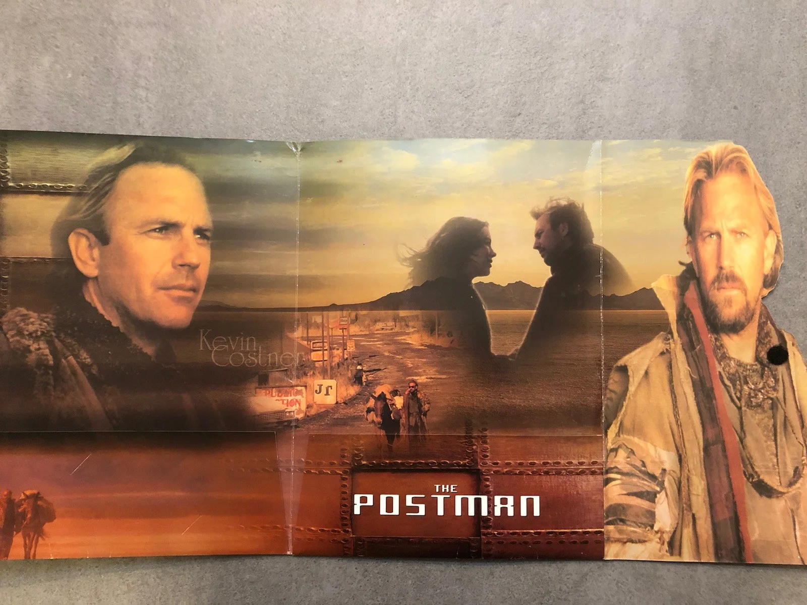 Cinema Press Pack- The Postman- Kevin Costner, Olivia Williams, James Russo, изображение 5