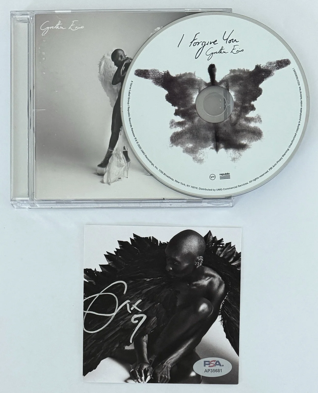 Cynthia Erivo Signed Photograph Album Card & I Forgive You CD PSA DNA COA Wicked, изображение 2