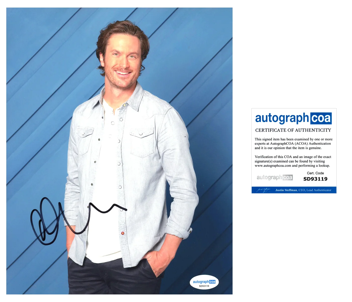 Oliver Hudson — Oliver Hudson signed Autographed 8x10 Photo e HOT A Merry Little Ex-Mas ACOA COA