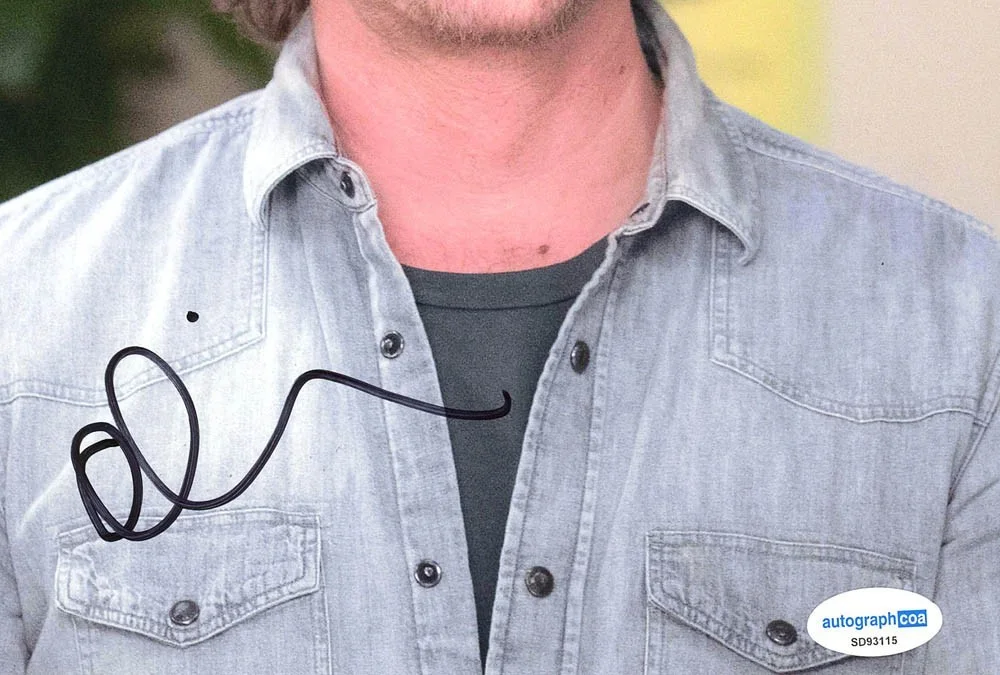 Oliver Hudson — Oliver Hudson signed Autographed 8x10 Photo b HOT A Merry Little Ex-Mas ACOA COA, изображение 4