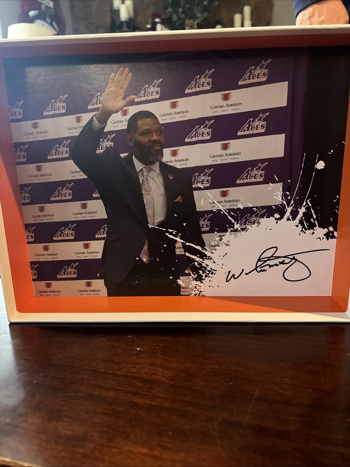 Evansville Aces Walter McCarty Signature, image 2