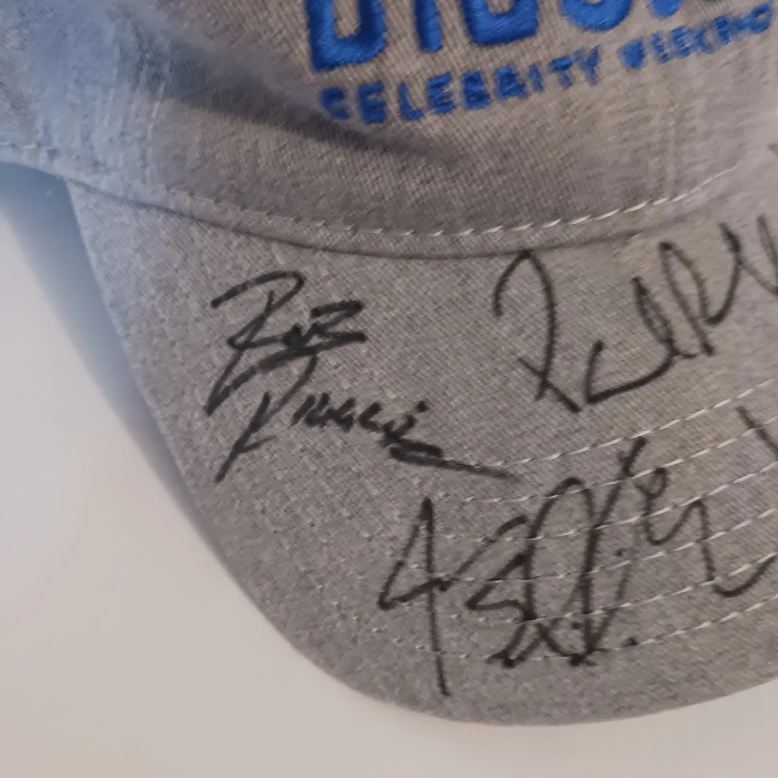 Paul Rudd ,Jason Sudeikis, Rob Riggle, Stonestreet & David Koechner Signed Hat, изображение 2