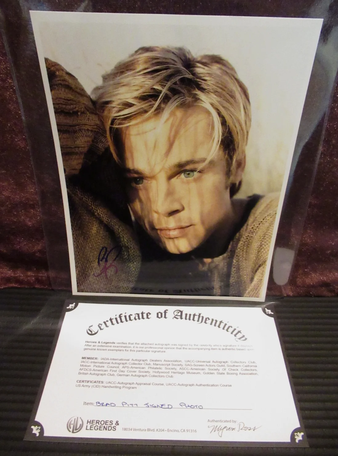 BRAD PITT — BRAD PITT , YOUNGER ACTOR PHOTOGRAPH AUTOGRAPHED 8x10 PHOTO W/COA , & SLEEVE, изображение 5