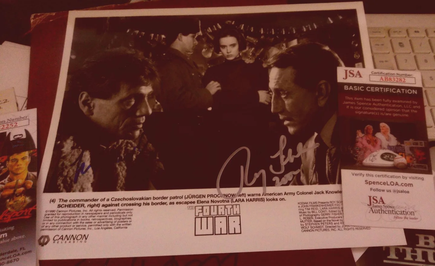 Roy Scheider/Jurden Prochnow — ROY SCHEIDER Jurden Prochnow SIGNED 4th War 8x10 BXW PHOTO + JSA COA, image 2