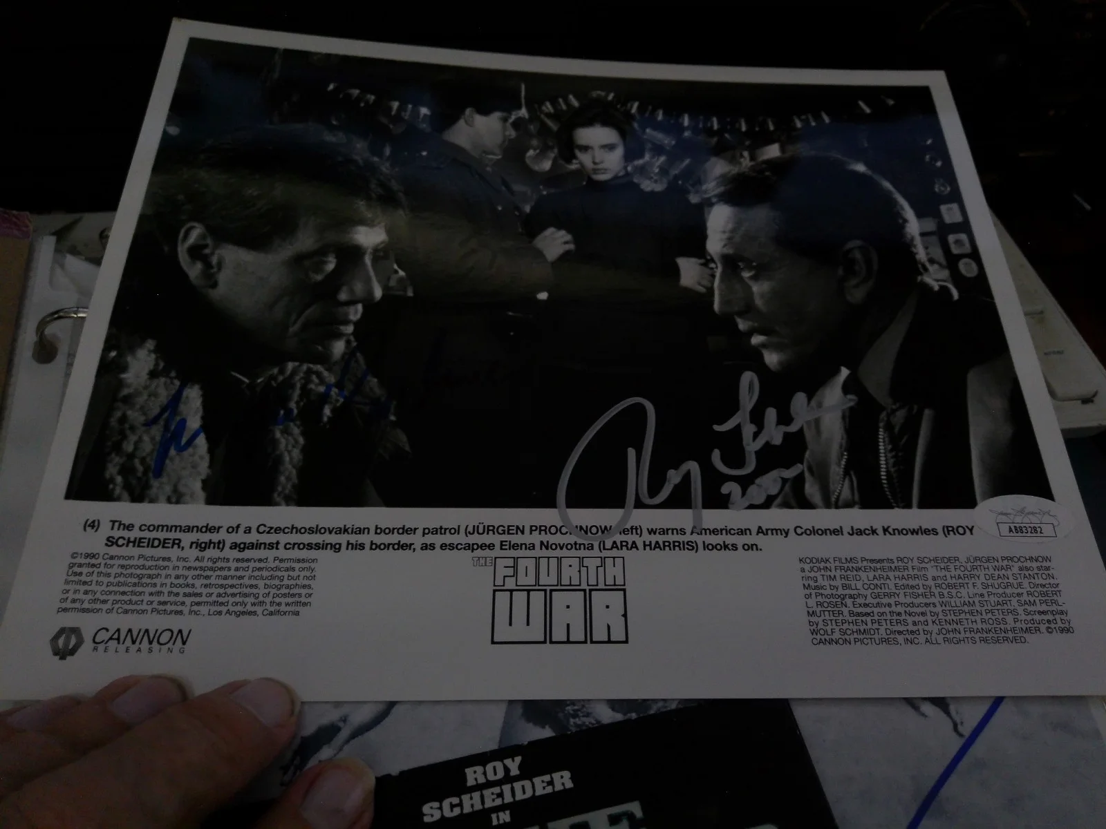 Roy Scheider/Jurden Prochnow — ROY SCHEIDER Jurden Prochnow SIGNED 4th War 8x10 BXW PHOTO + JSA COA, image 4