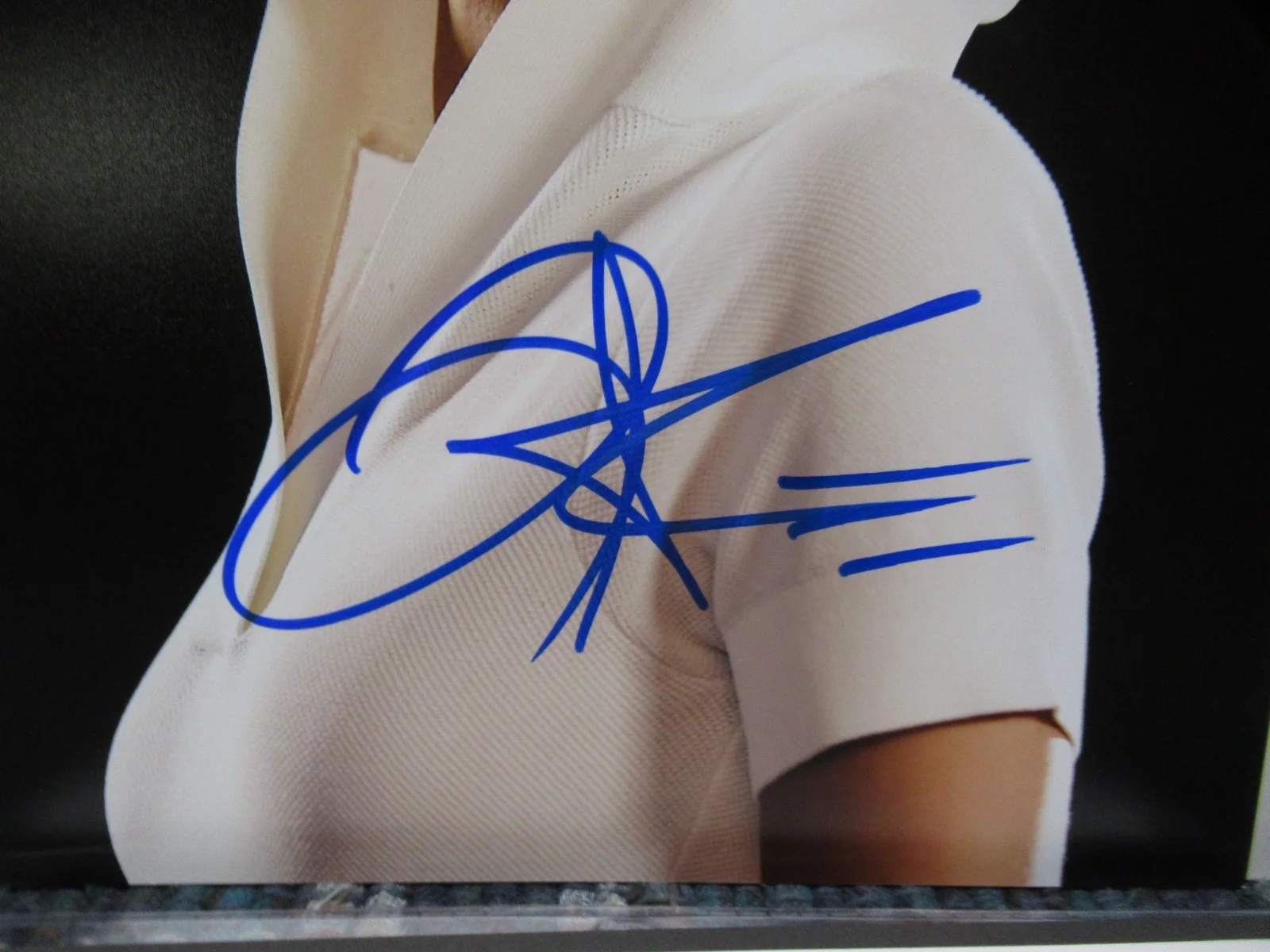 ZENDAYA — ZENDAYA DUNE ACTRESS IN WHITE HOOD SIGNED 8"X10" PHOTO AUTOGRAPHED W COA, image 3