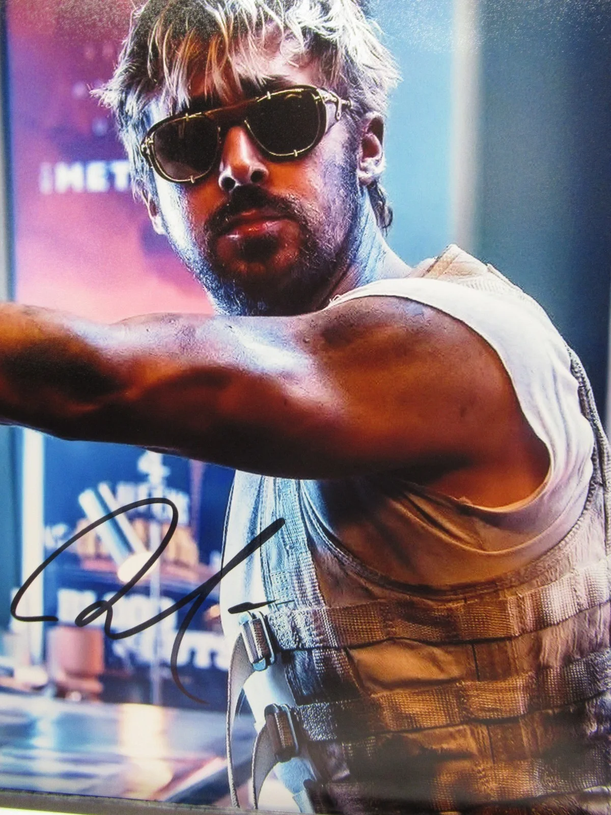 RYAN GOSLING — RYAN GOSLING THE FALL GUY SIGNED 8"X10" PHOTO AUTOGRAPHED W COA