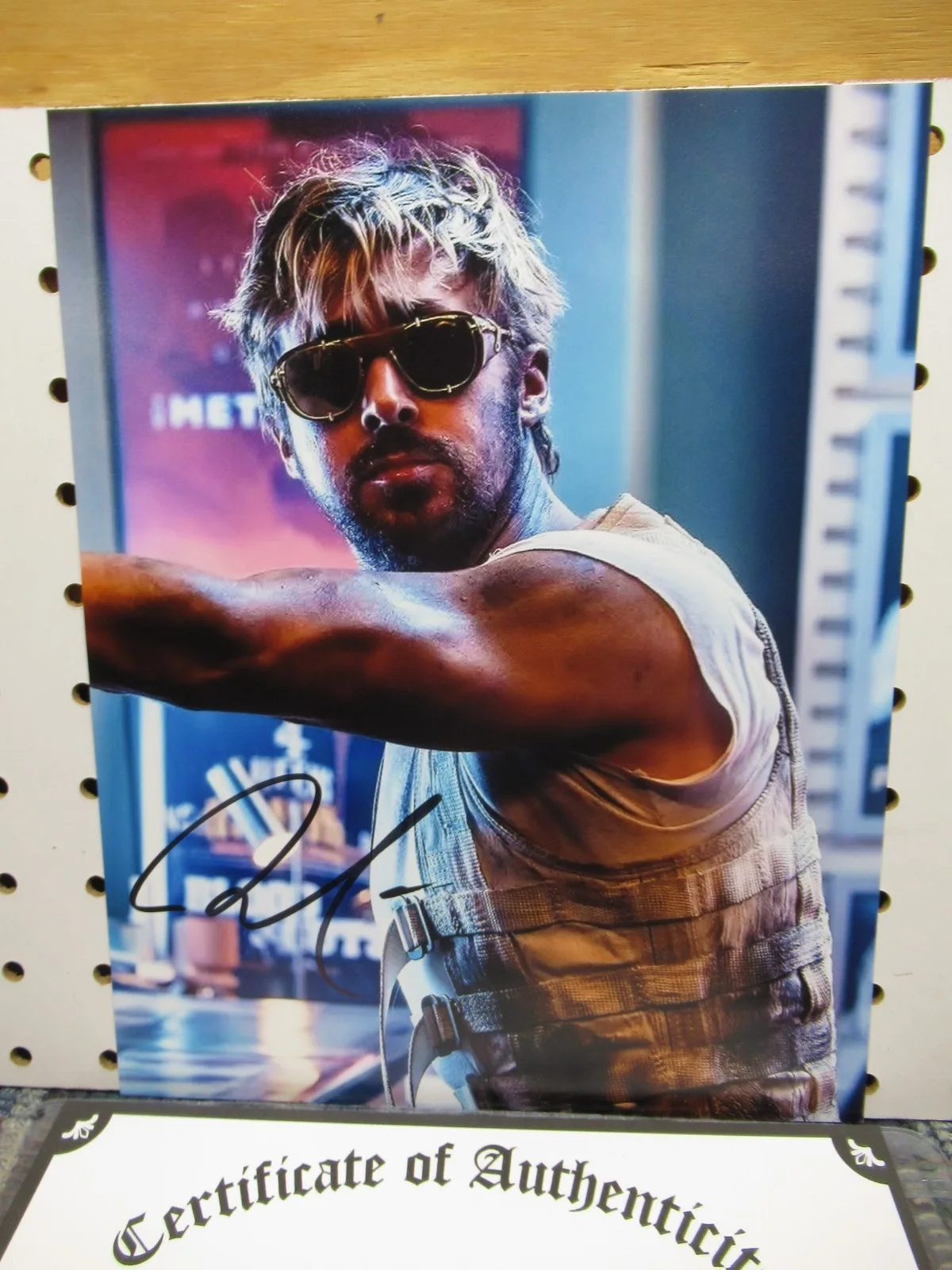 RYAN GOSLING — RYAN GOSLING THE FALL GUY SIGNED 8"X10" PHOTO AUTOGRAPHED W COA, image 3
