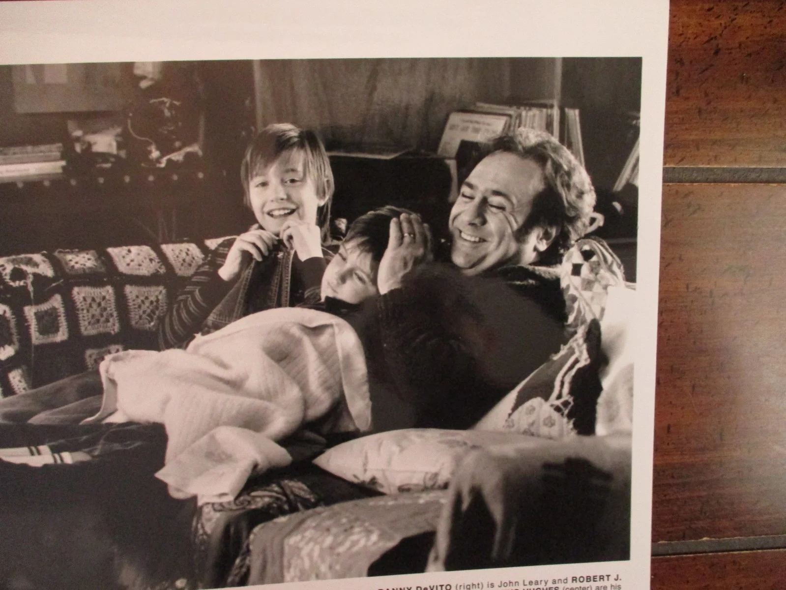 Danny DeVito/Robert Steinmiller/Miko Hughes(JACK THE BEAR)1993 10x 8 B & W Photo, изображение 2