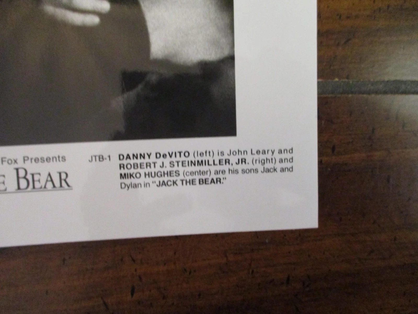 Danny DeVito/Robert J Steinmiller Jr/Miko Hughes(JACK THE BEAR)1993 8 x 10 Photo, изображение 2