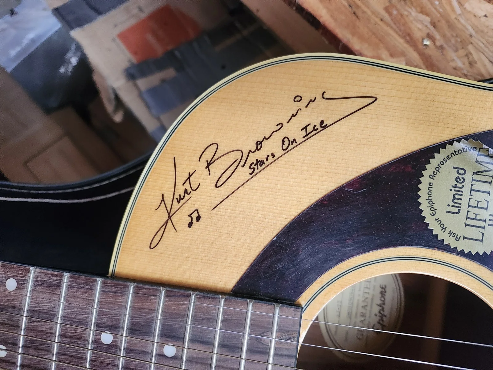 Autographed Guitar, изображение 4