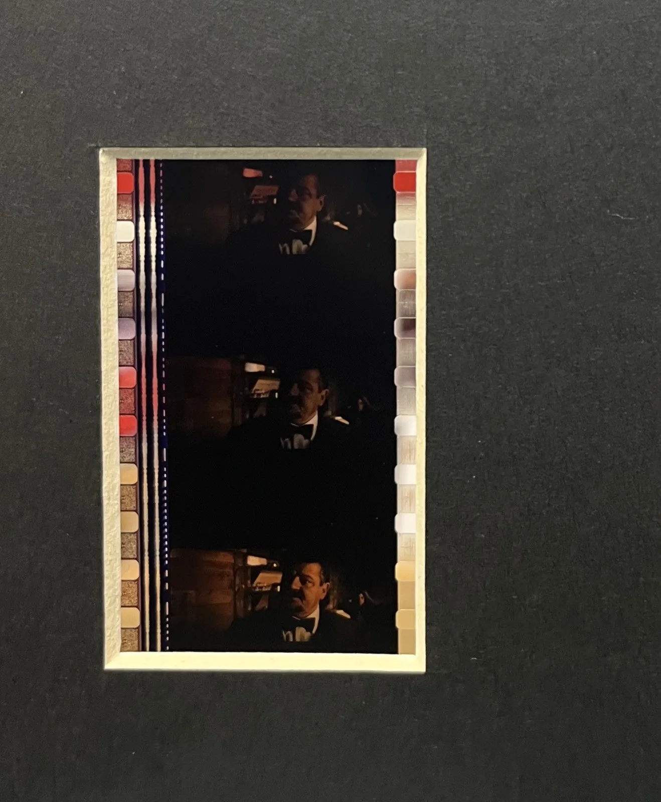 ROBBIE COLTRANE . The World is not Enough 35mm Film Cell Mounted Display, изображение 3
